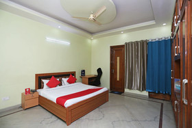 Smg George 2 By OYO Rooms