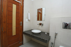 Smg George 2 By OYO Rooms