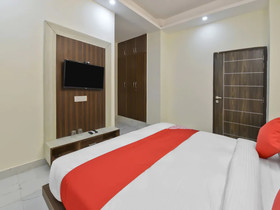 The Signature Hotel By OYO Rooms
