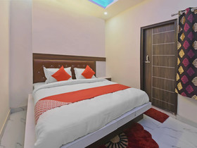 The Signature Hotel By OYO Rooms