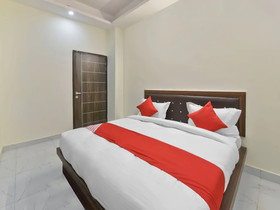 The Signature Hotel By OYO Rooms