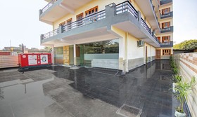 Treebo Trend The Eden Roc