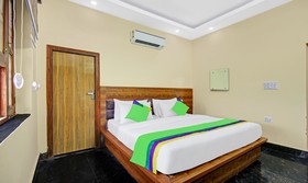 Treebo Trend The Eden Roc