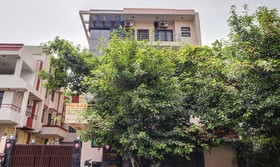 Treebo Trip Golden Divine Inn