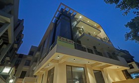 Treebo Trip Golden Divine Inn