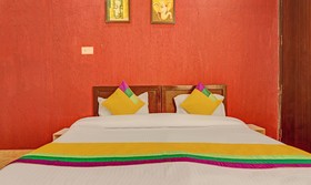 Treebo Trip Golden Divine Inn