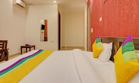 Treebo Trip Golden Divine Inn