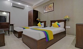 Itsy By Treebo Hamlets Stay