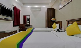 Itsy By Treebo Hamlets Stay