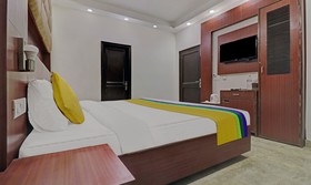 Itsy By Treebo Hamlets Stay