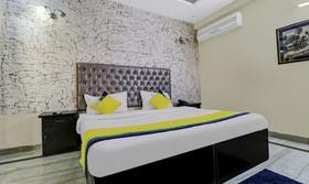 Treebo Trip Hm Palace