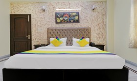 Treebo Trip Hm Palace