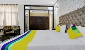 Treebo Trip Hm Palace