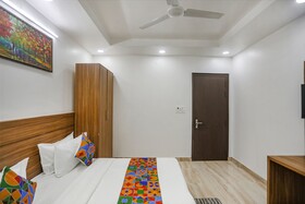 Unique Stay by FabHotel