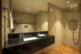 Celebrant Hotel