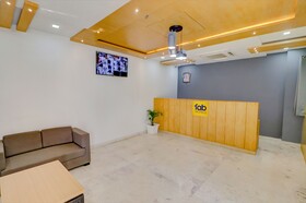Fabhotel Premium Kashi