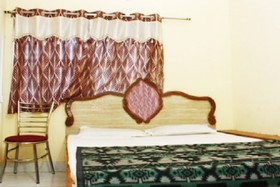 Goroomgo P.N. Ganga Varanasi