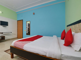 Hotel Chaitanya Inn
