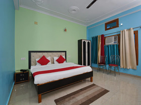 Hotel Chaitanya Inn