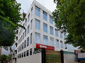 Hotel Chaitanya Inn