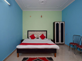 Hotel Chaitanya Inn
