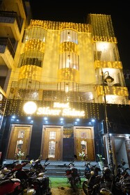 Hotel Silver Shine
