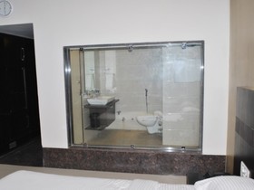 Hotel The Sapphire Grand