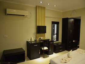 Hotel The Sapphire Grand