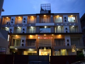 Hotel The Sapphire Grand