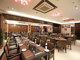 Jade Inn Hotel by OYO Rooms