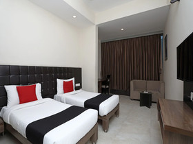 Jade Inn Hotel by OYO Rooms