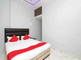 Maharaja Hotel By OYO Rooms