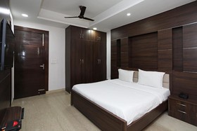 Pushp Vatika by OYO Rooms