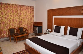 Hotel Basera Brij Bhoomi