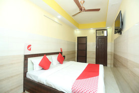 Hotel Skyzone Madhuvan By OYO Rooms