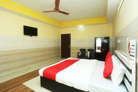 Hotel Skyzone Madhuvan By OYO Rooms