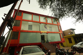 Hotel Skyzone Madhuvan By OYO Rooms