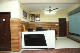 Hotel Skyzone Madhuvan By OYO Rooms