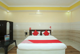 Hotel Skyzone Madhuvan By OYO Rooms
