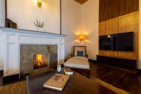 Puttabong Cottage, Darjeeling