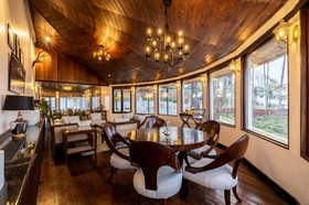 Puttabong Cottage, Darjeeling