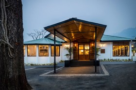 Puttabong Cottage, Darjeeling