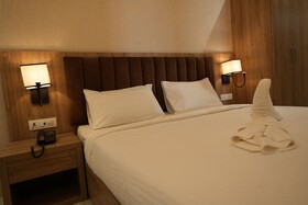 Hotel The Avoir Asansol