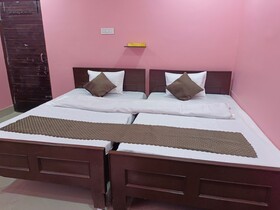 Hotel Aheli & Restaurant