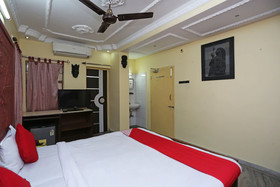 Rater Tara Diner Rabi by OYO Rooms