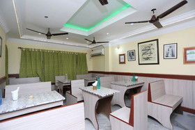 Rater Tara Diner Rabi by OYO Rooms