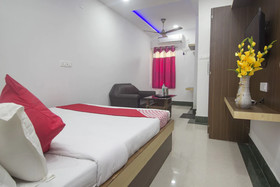 Mahalaxmi By OYO Rooms