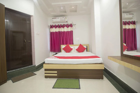 Mahalaxmi By OYO Rooms
