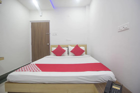 Mahalaxmi By OYO Rooms