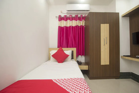 Mahalaxmi By OYO Rooms